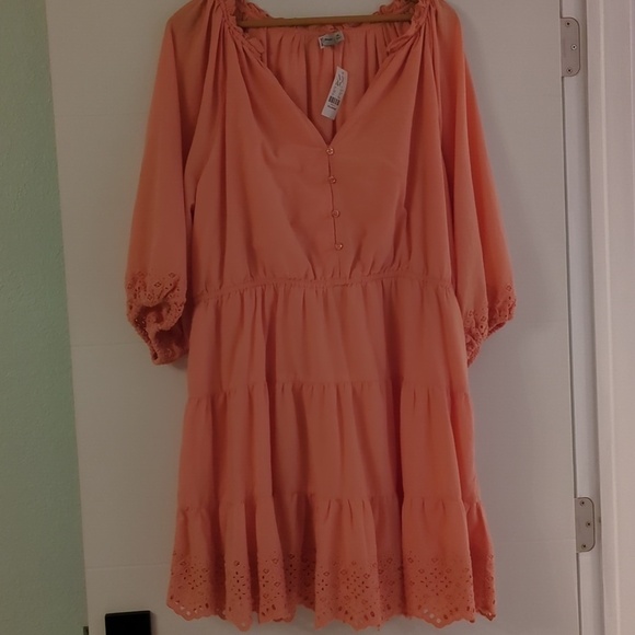 New York & Company Dresses & Skirts - NY&C tiered peach dress eyelet sleeves and hem